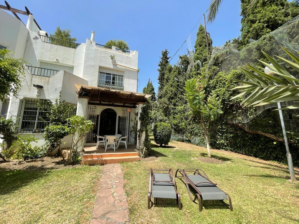 Spacious House With Private Pool Next To Golf Club Ferienhaus *