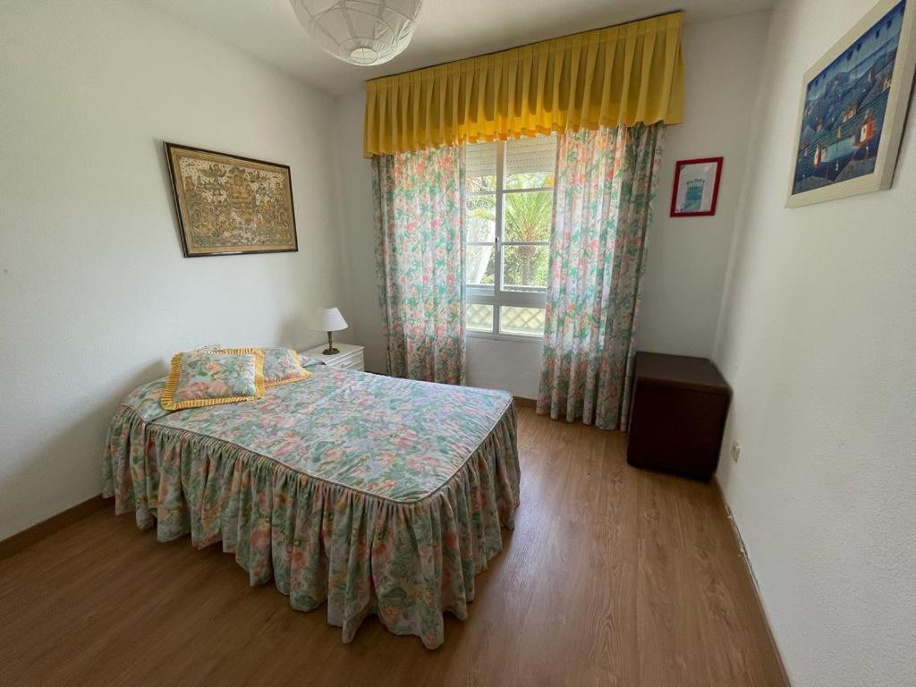 Ferienhaus Spacious House With Private Pool Next To Golf Club *